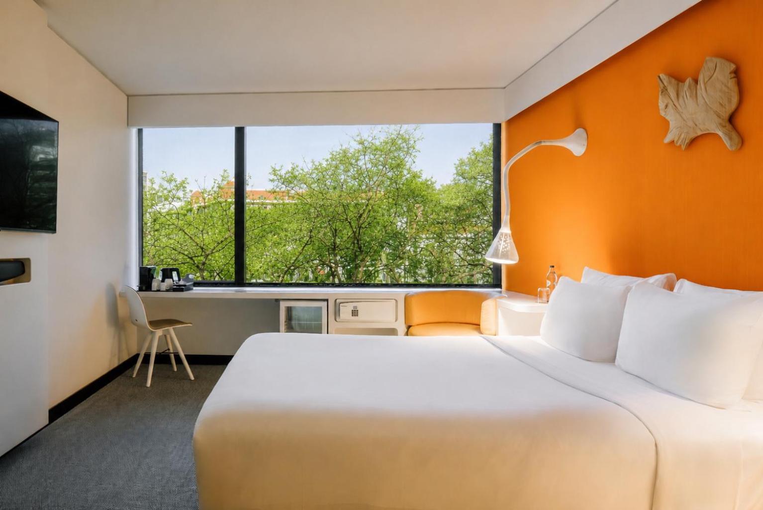 Deluxe Double or Twin Room City View