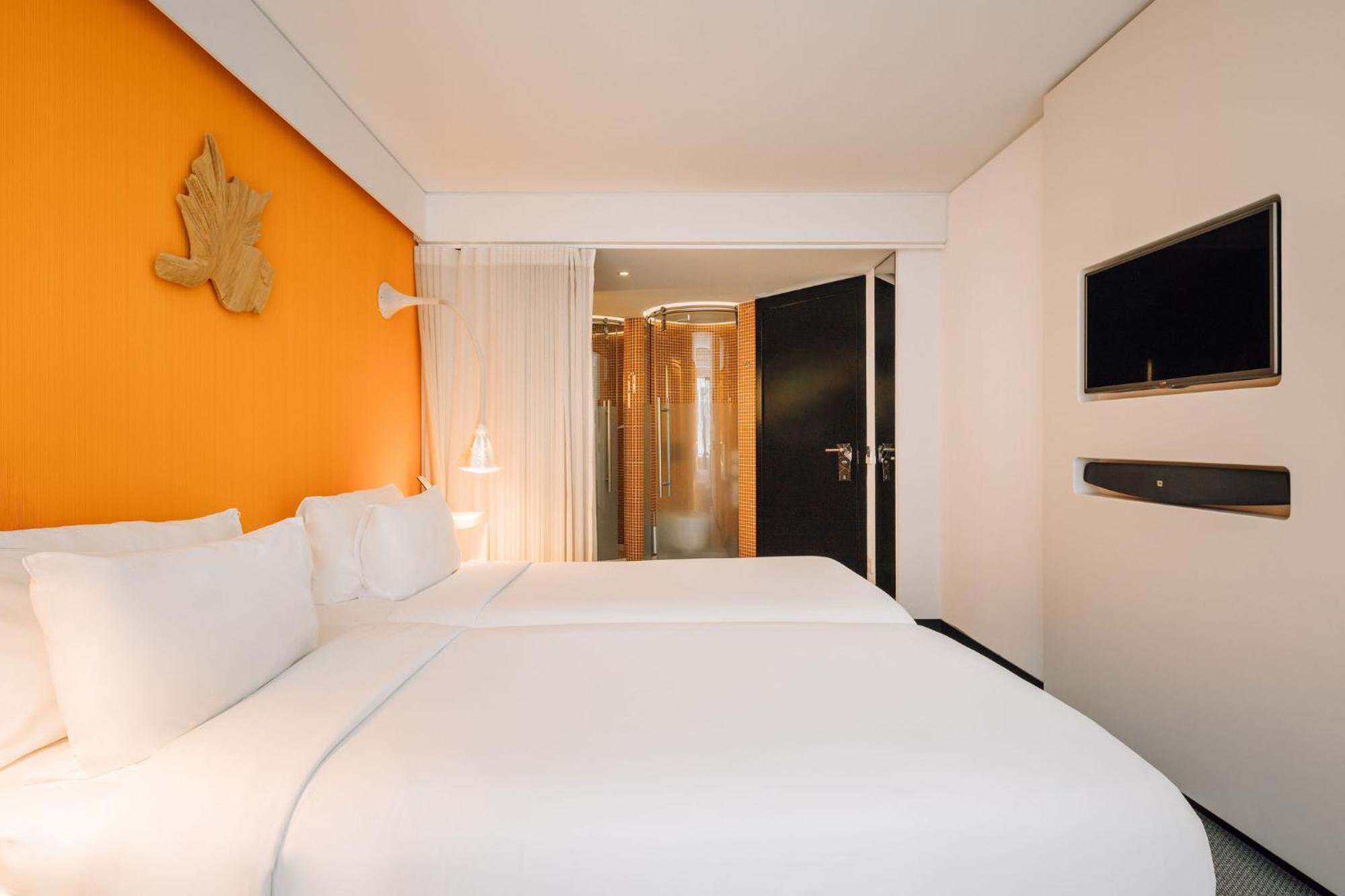 Deluxe Double or Twin Room City View